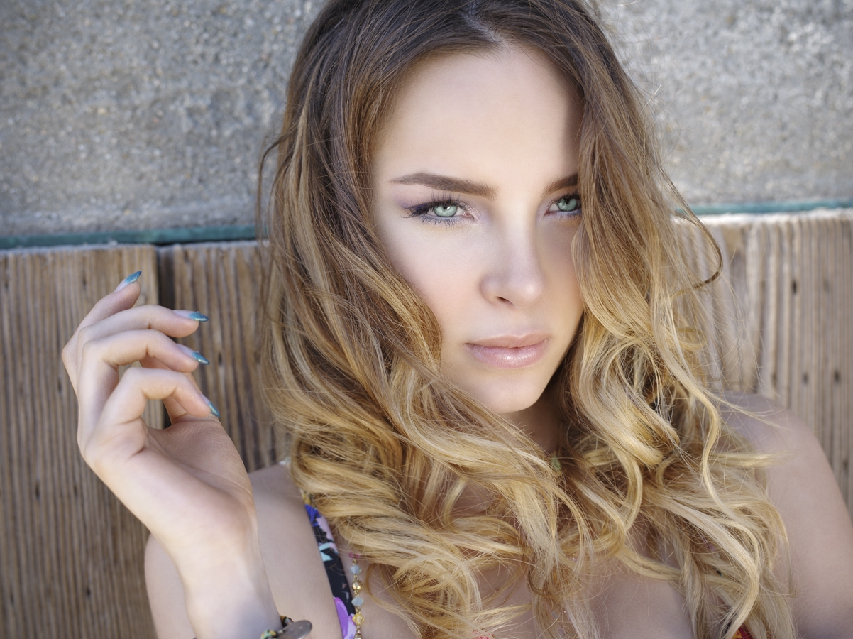 Belinda | Artist | LatinGRAMMY.com