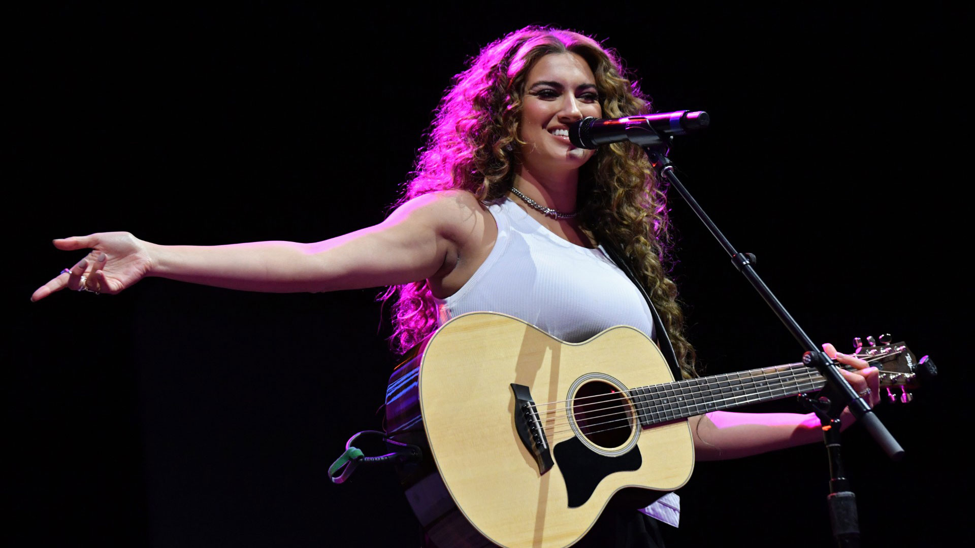 Tori Kelly | Artist | GRAMMY.com